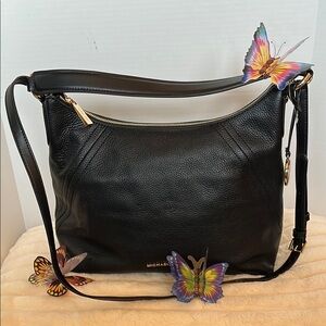 Michael Kors NWOT Large Aria Black Leather Shoulder Bag